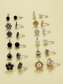 12對人造珍珠裝飾花朵設計耳釘