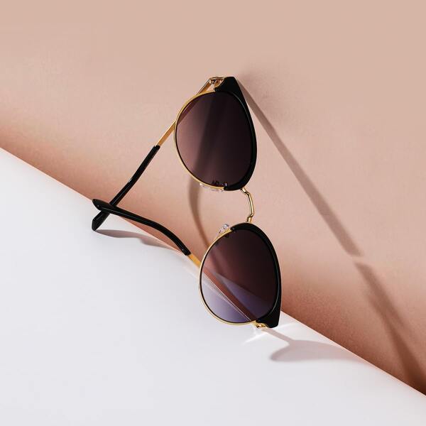 

Cat Eye Sunglasses, Gold