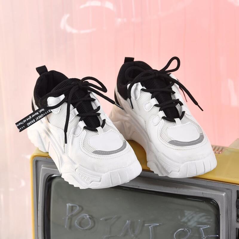 

Colorblock Lace-up Chunky Trainers, Black and white