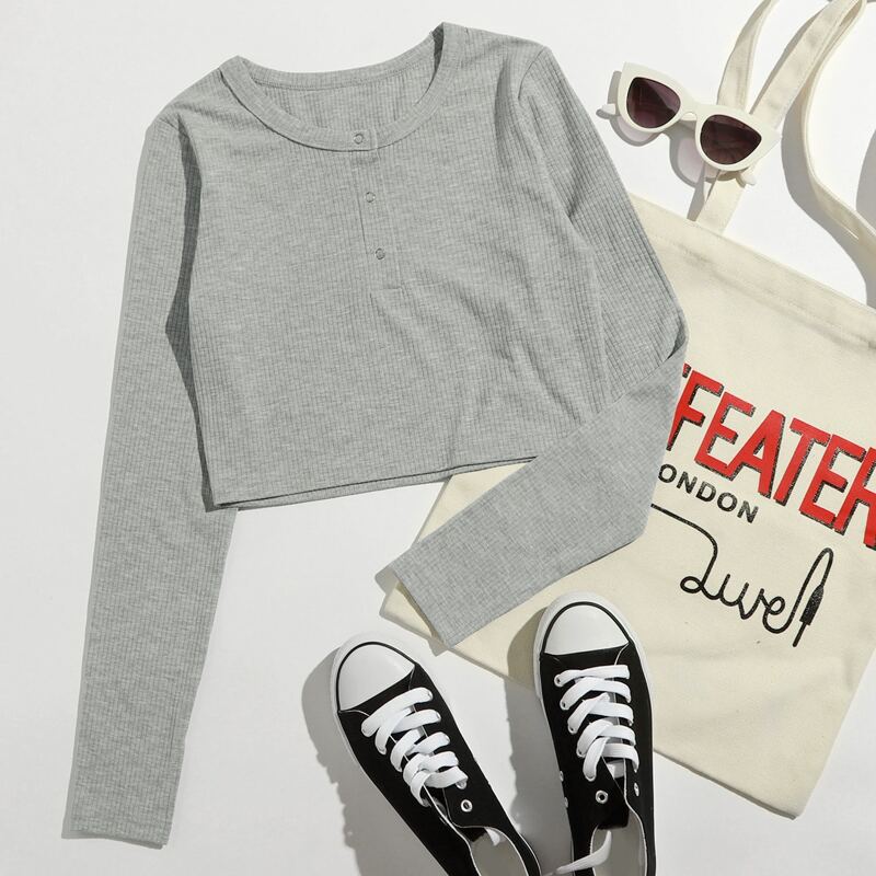 

Solid Ribbed Crop Tee, Light grey