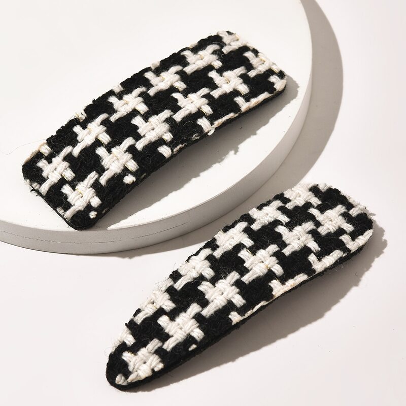 

2pcs Houndstooth Hair Clip, Black and white