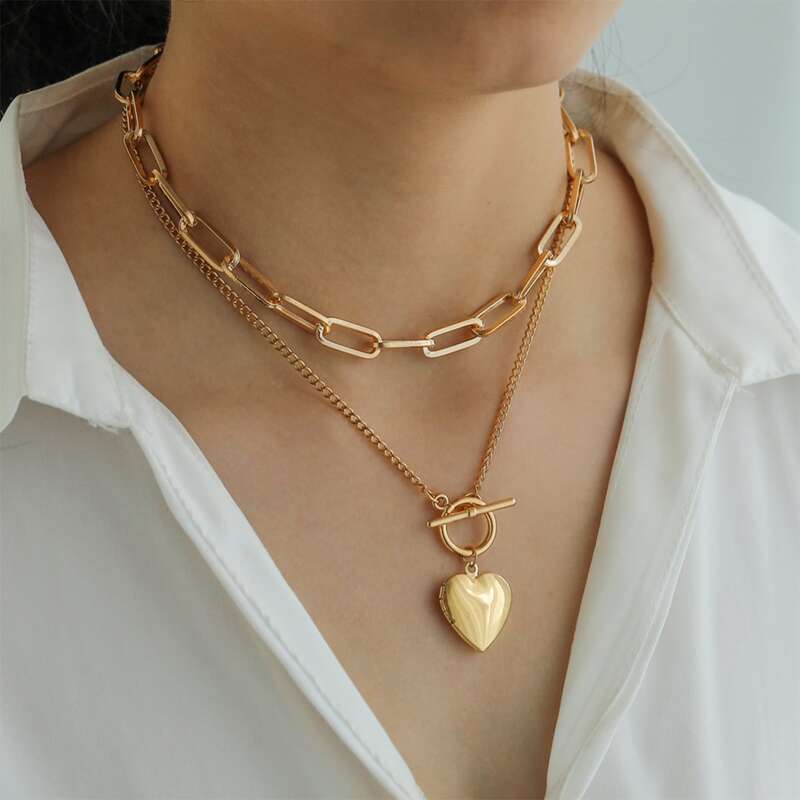 

2pcs Heart Charm Necklace, Gold