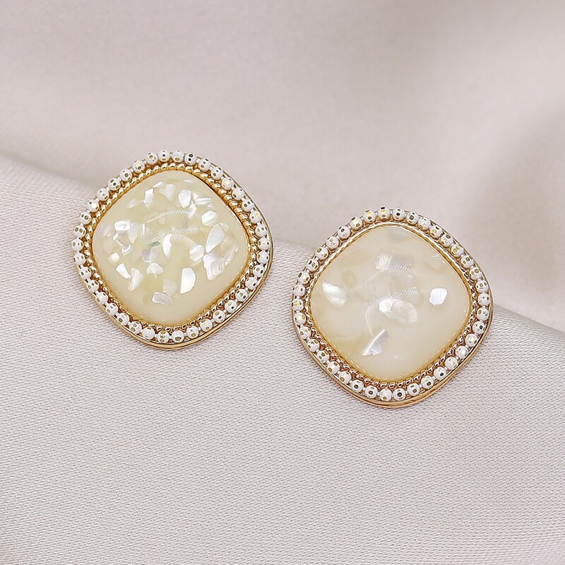 

Gemstone Decor Stud Earrings, White