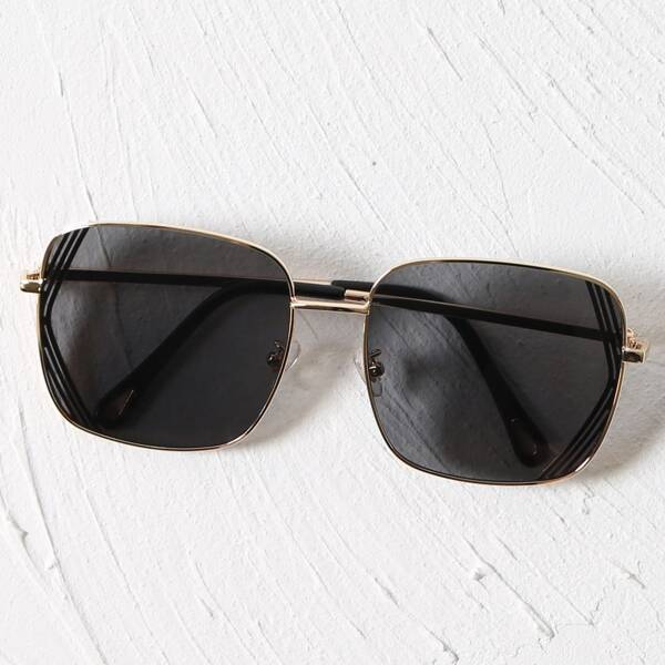 

Metal Frame Sunglasses, Black