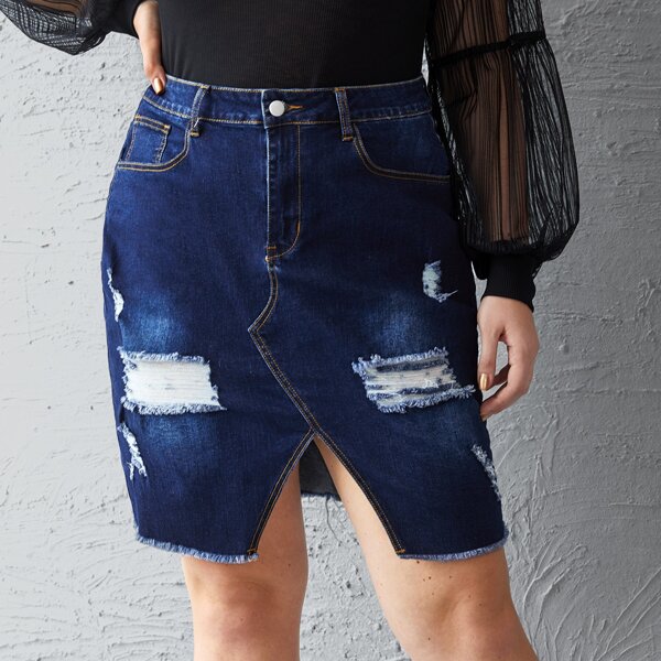 

Plus Raw Hem Ripped Denim Skirt, Dark wash