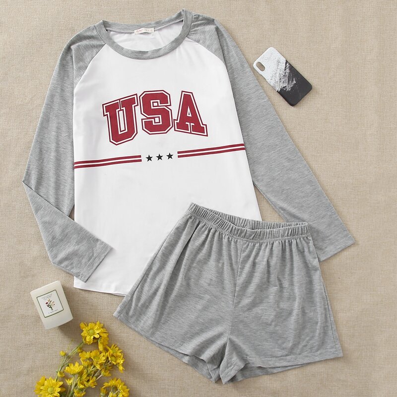 

Letter Graphic Raglan Sleeve Tee PJ Set, Multicolor