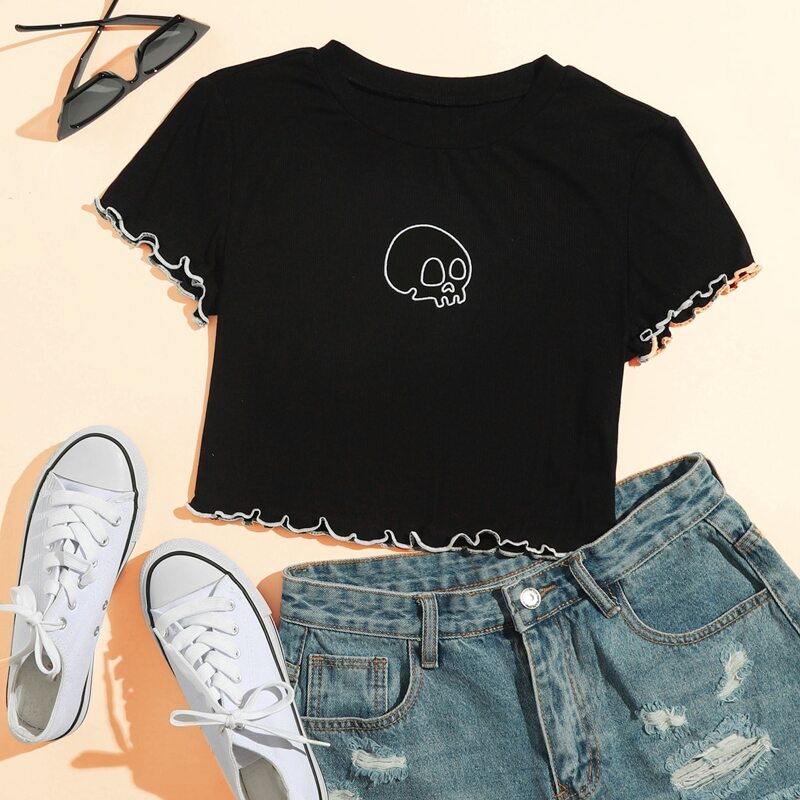 

Contrast Lettuce Trim Skull Crop Top, Black