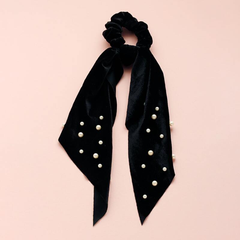 

Faux Pearl Velvet Scrunchie Scarf, Black