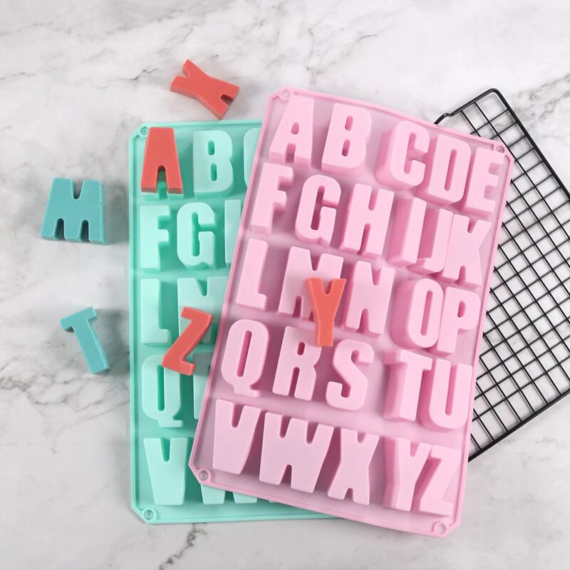 

1pc Random Color Alphabet Chocolate Mold, Pink