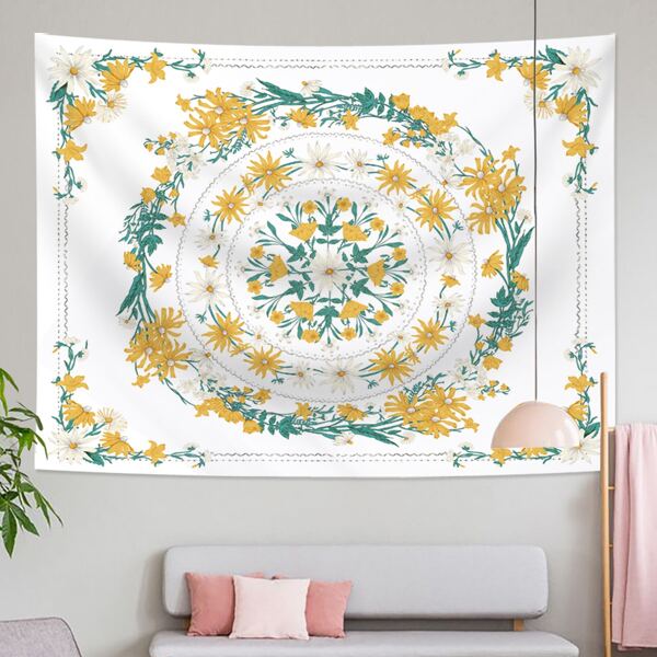 

Wreath Print Tapestry, Multicolor
