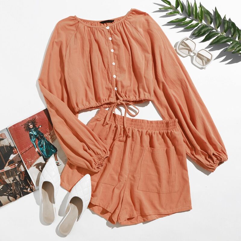 

Lantern Sleeve Buttoned Front Drawstring Knot Hem Blouse & Shorts Set, Coral pink