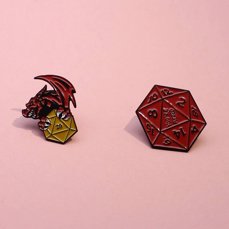 

2pcs Western Dragon Design Brooch, Multicolor