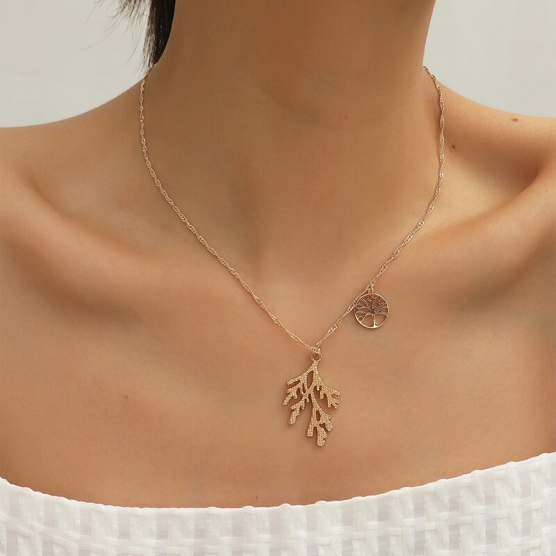 

Simple Plant Charm Necklace, Gold