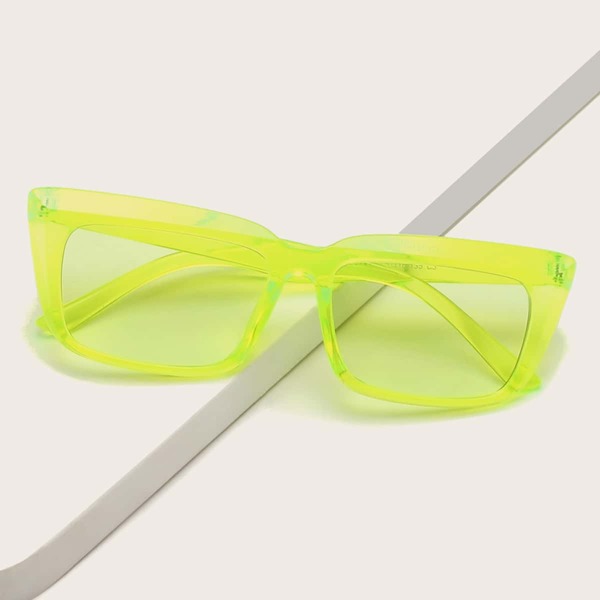 

Simple Tinted Lens Sunglasses