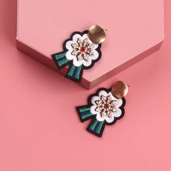 

Rhinestone Decor Embroidery Earrings, Multicolor