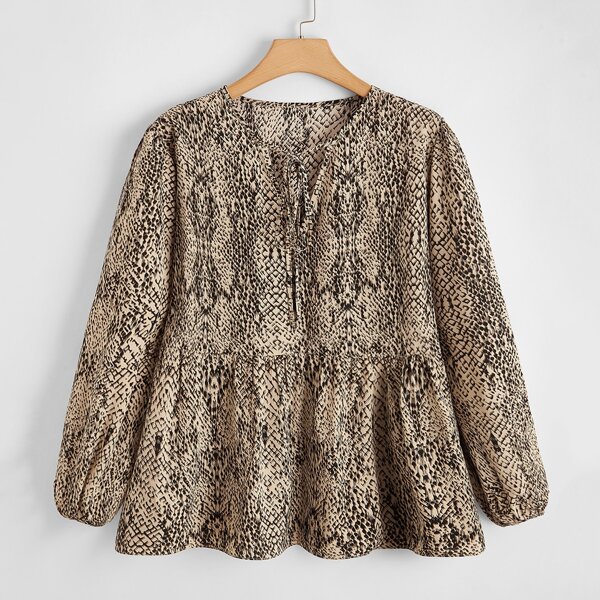 

Plus Snakeskin Print Tie Neck Peplum Blouse, Multicolor
