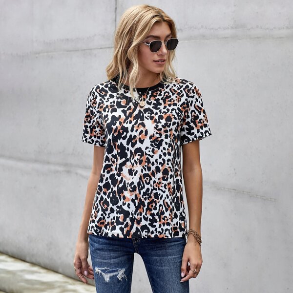 

Leopard Print Round Neck Tee, Multicolor