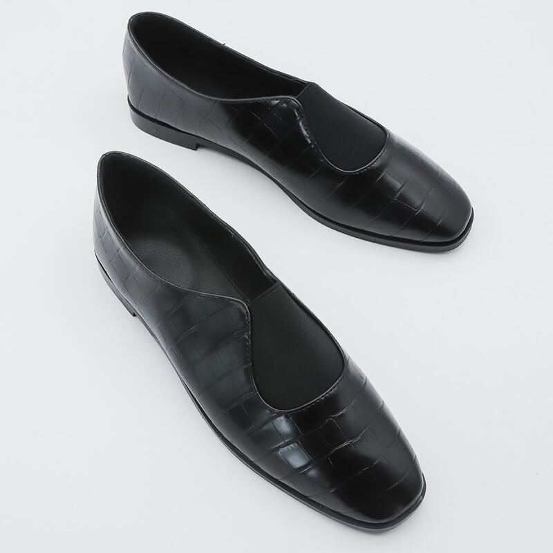 

Square Toe Croc Embossed Flats, Black