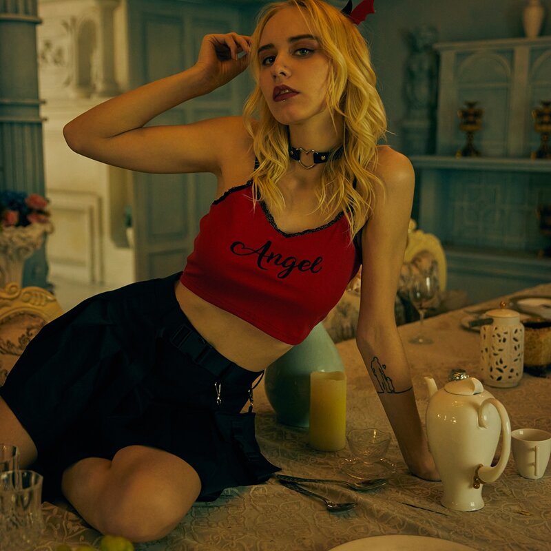 

Letter Graphic Crop Cami, Red