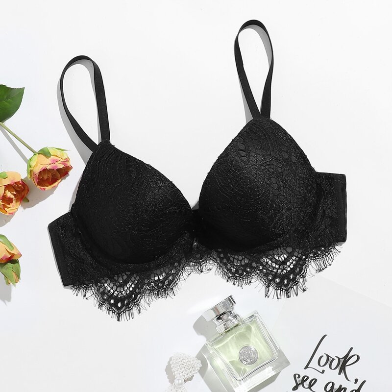 

Floral Lace Underwire Bra, Black