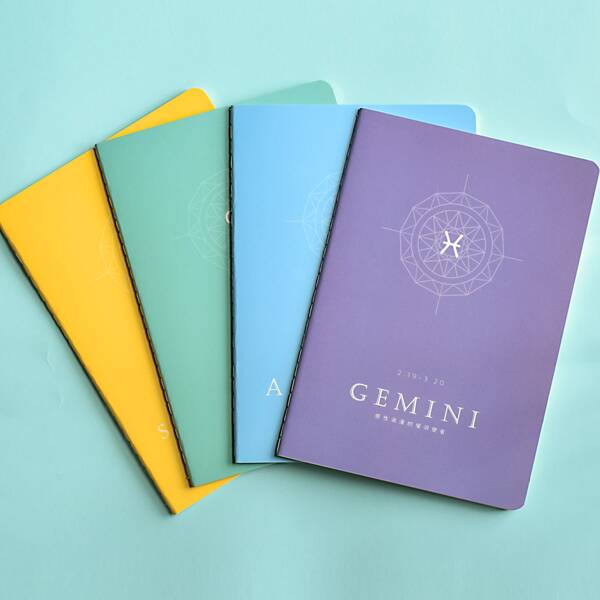 

1pc Random Color Notebook, Multicolor