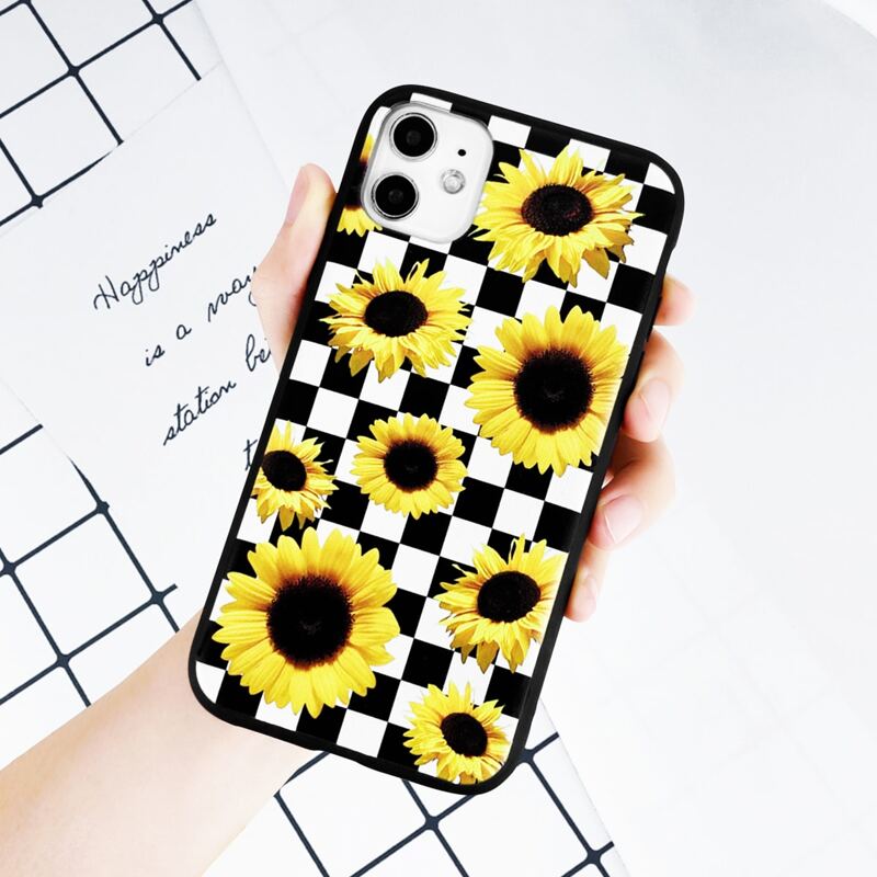 

Sunflower & Checkerboard Print iPhone Case, Multicolor