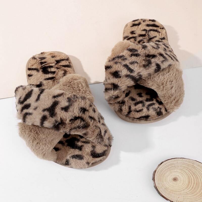 

Leopard Criss Cross Fluffy Slippers, Brown
