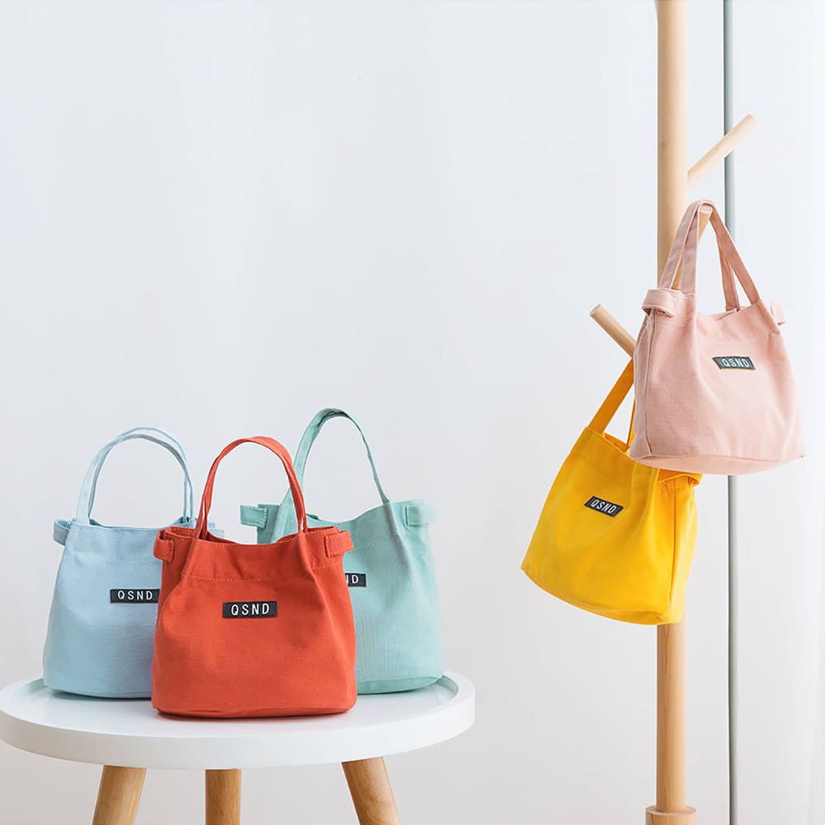 

1pc Portable Random Lunch Bag, Multicolor