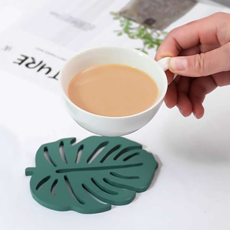 

Leaf Shaped Coaster, Green