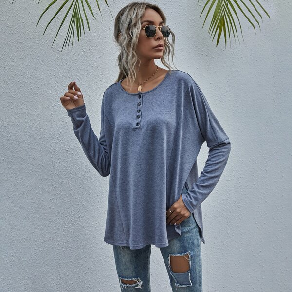 

Button Front Split Hem Oversized Tee, Grey