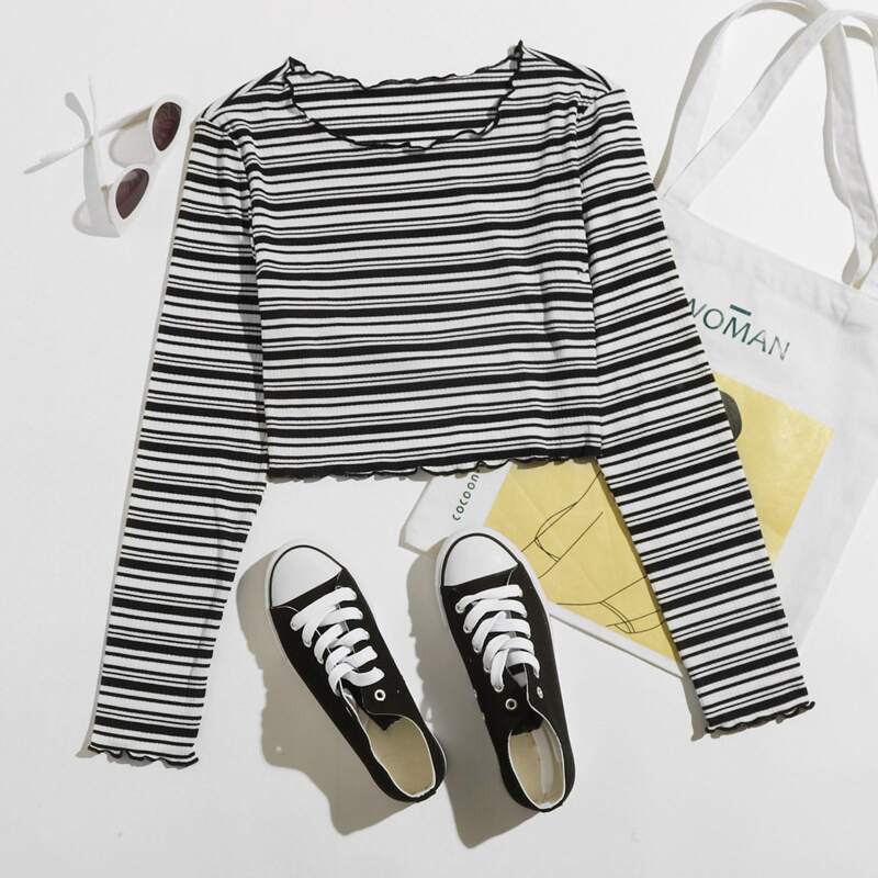 

Striped Lettuce Trim Crop Tee, Black and white
