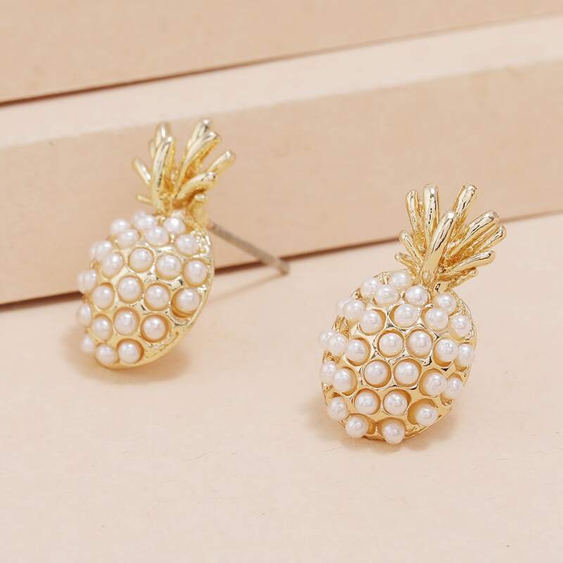 

Pineapple Shaped Stud Earrings, White
