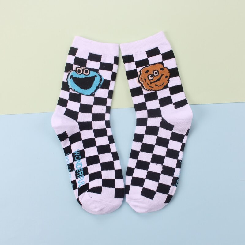 

1pair Cartoon Plaid Socks, Black and white