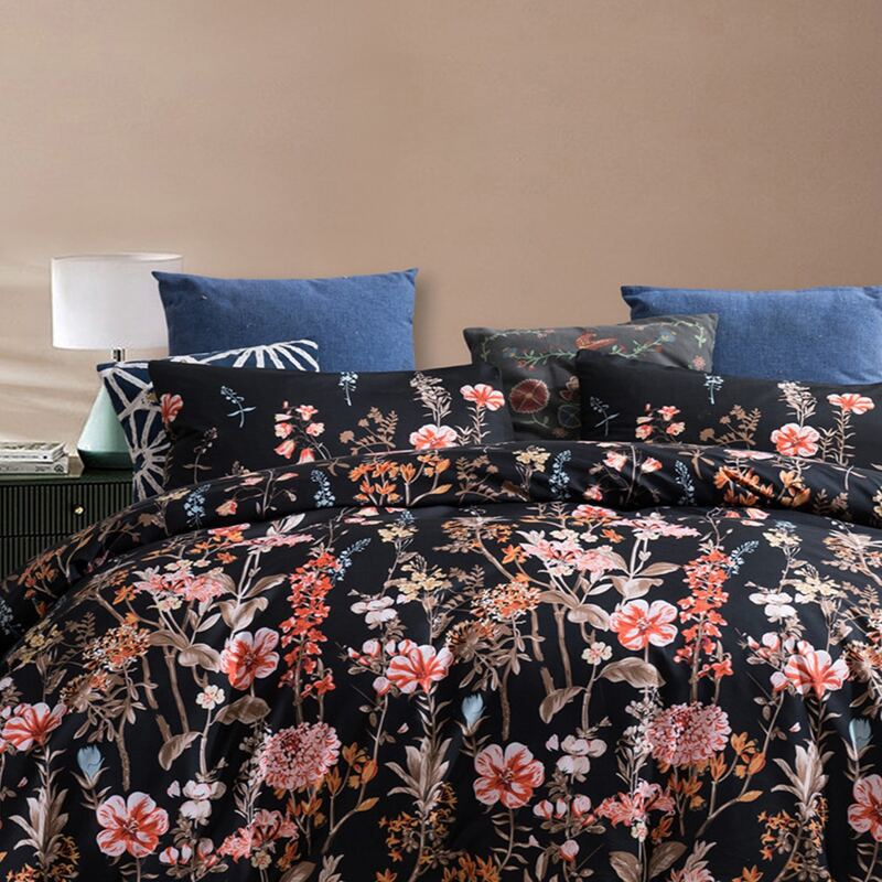 

Flower Print Bedding Set Without Filler, Black