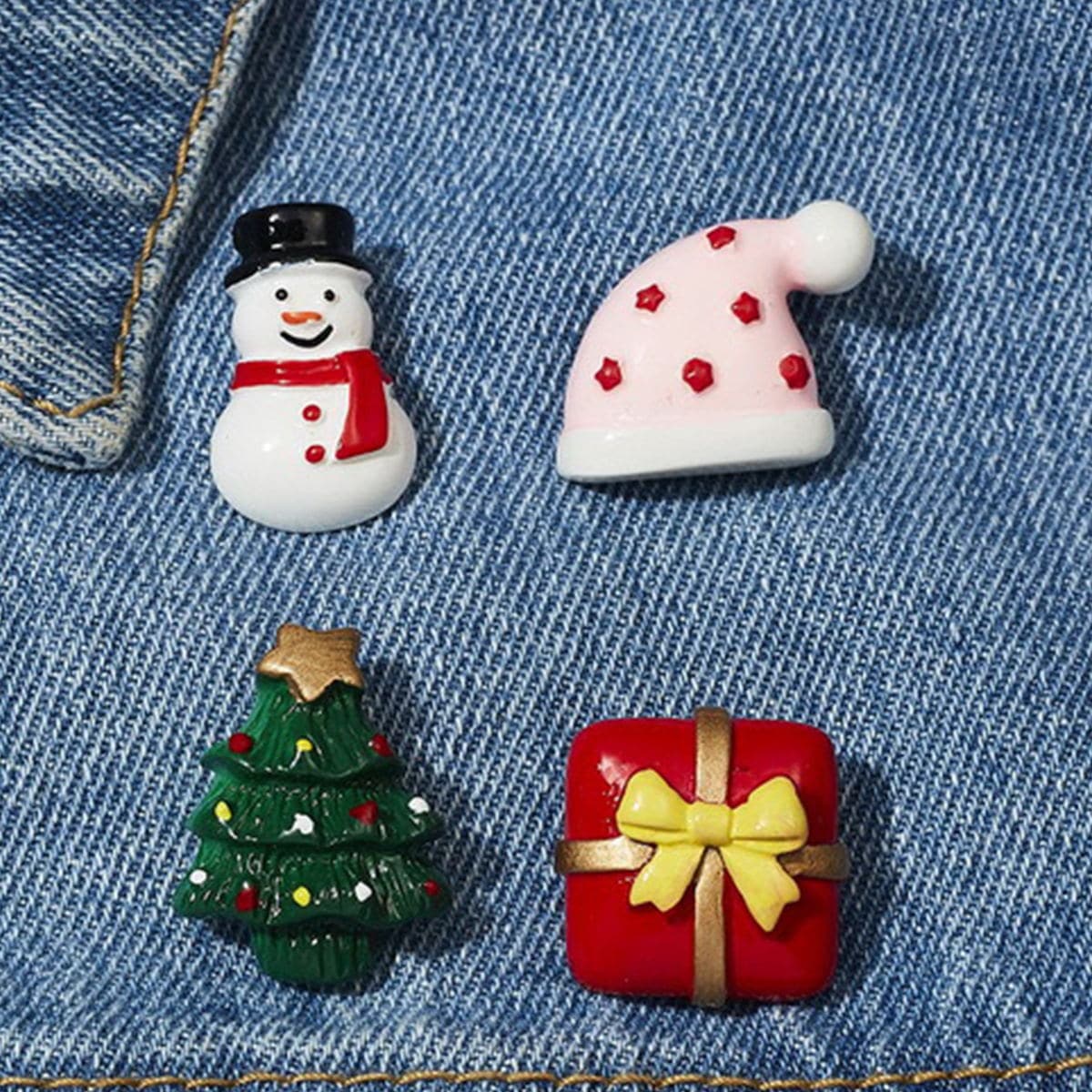 

4pcs Christmas Gift Shaped Brooch, Multicolor