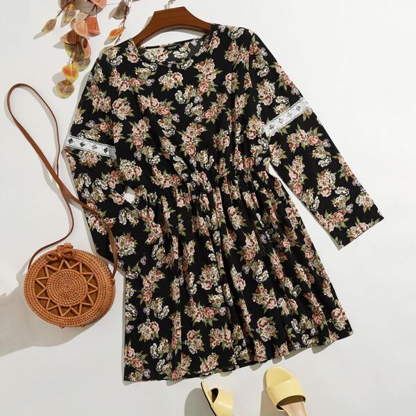 

Plus Allover Floral Print Dress, Multicolor