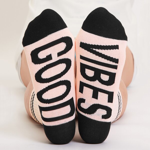 

Letter Graphic Socks, Pink