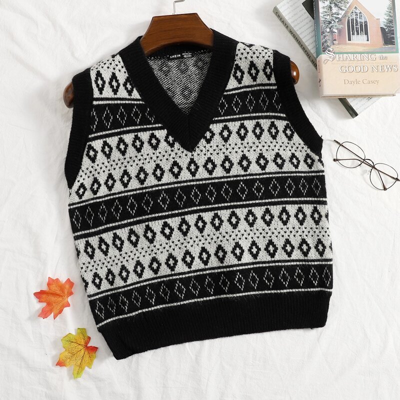 

Argyle Pattern Sweater Vest, Black and white