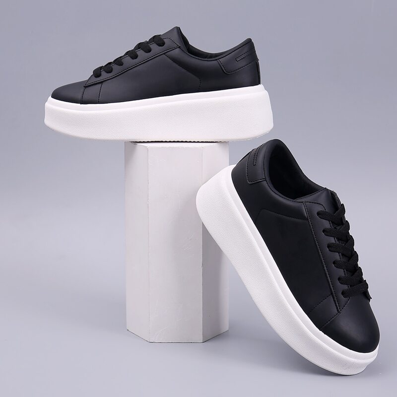 Minimalist Chunky Skate Shoes, Black