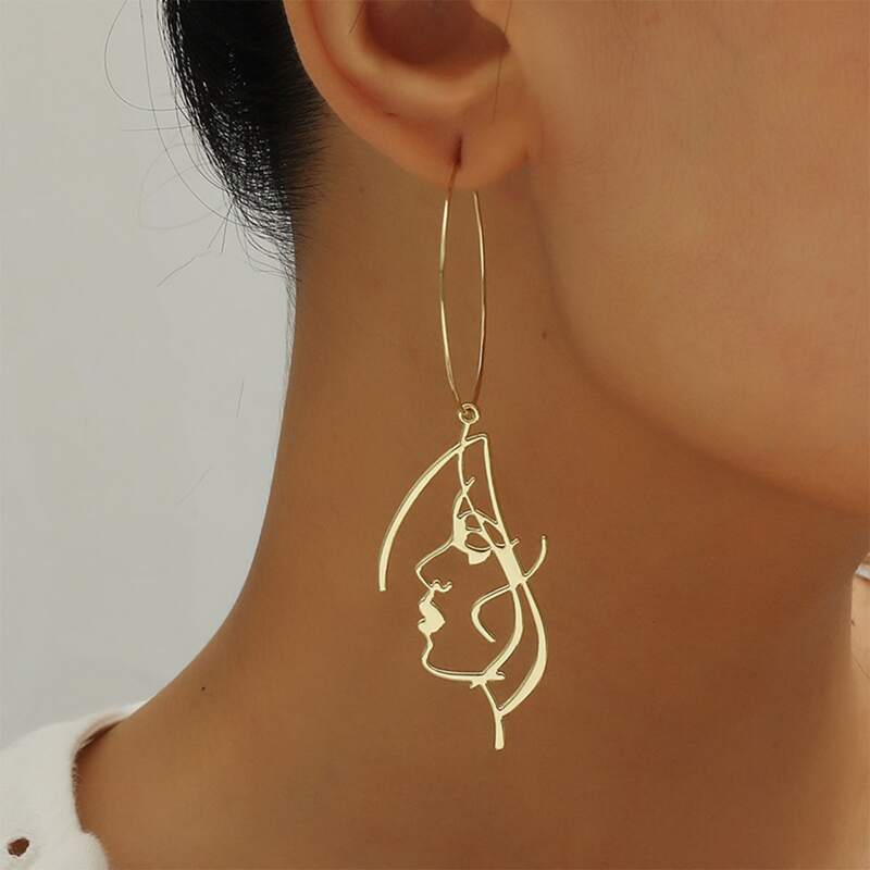 

Hollow Figure Shaped Hoop Earrings, Gold