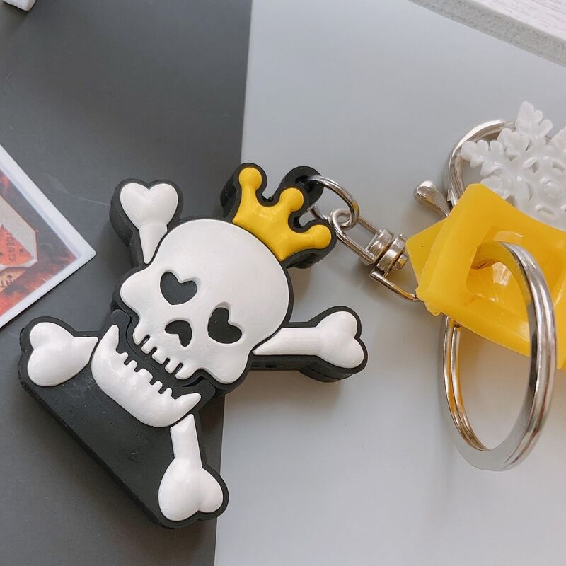 

1pc Skeleton Keychain, Multicolor