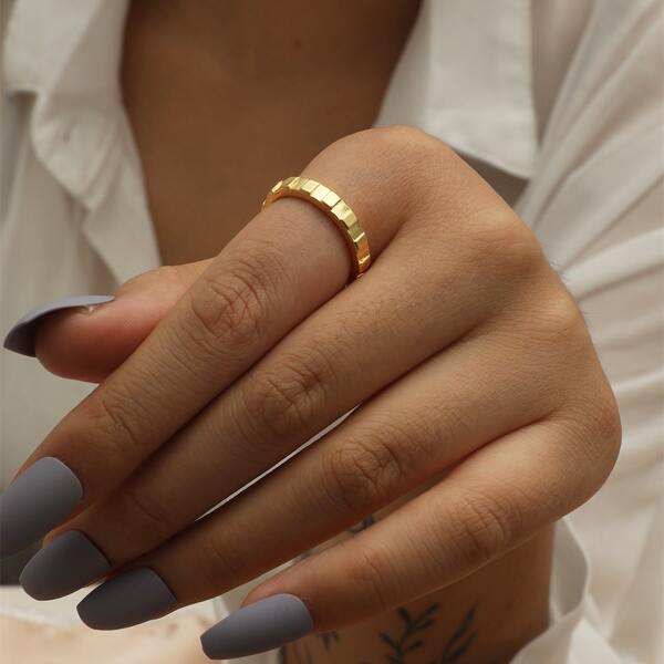 

Simple Metal Ring, Gold