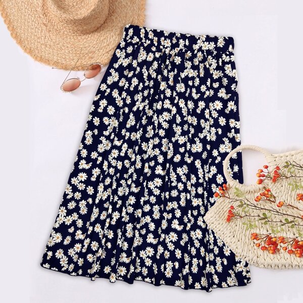 

Plus Allover Daisy Floral Print Skirt, Multicolor