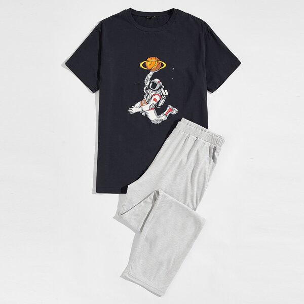 

Men Astronaut Print Top & Pants PJ Set, Multicolor