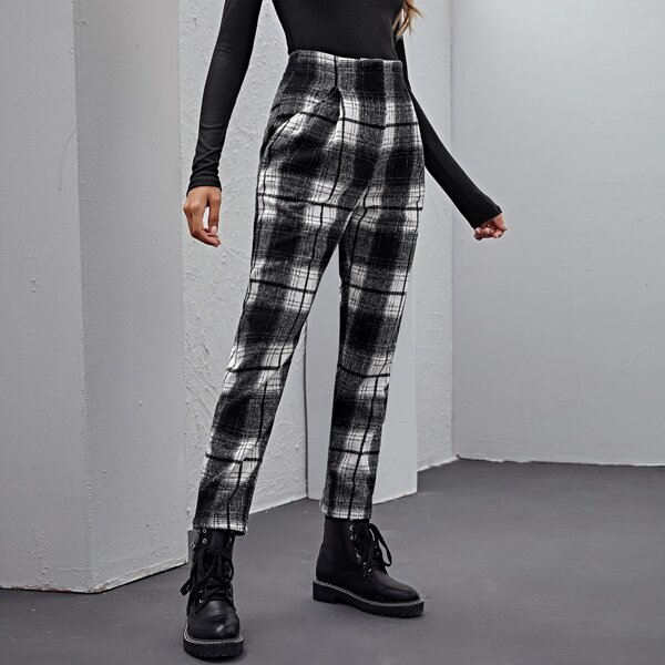 

High Waist Slant Pocket Pants, Black and white