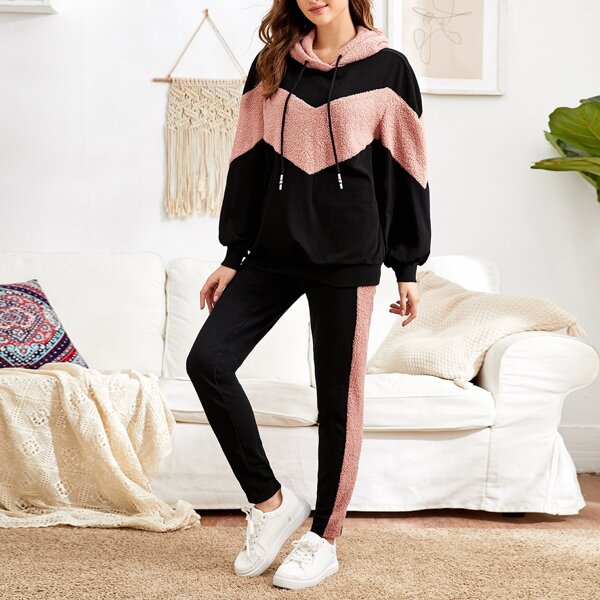 

Chevron Teddy Hoodie & Sweatpants Set, Black