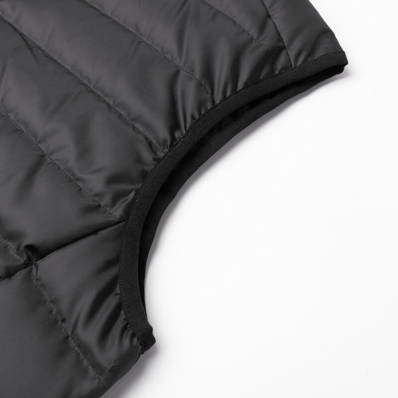 

Men Solid Zipper Padded Gilet, Black