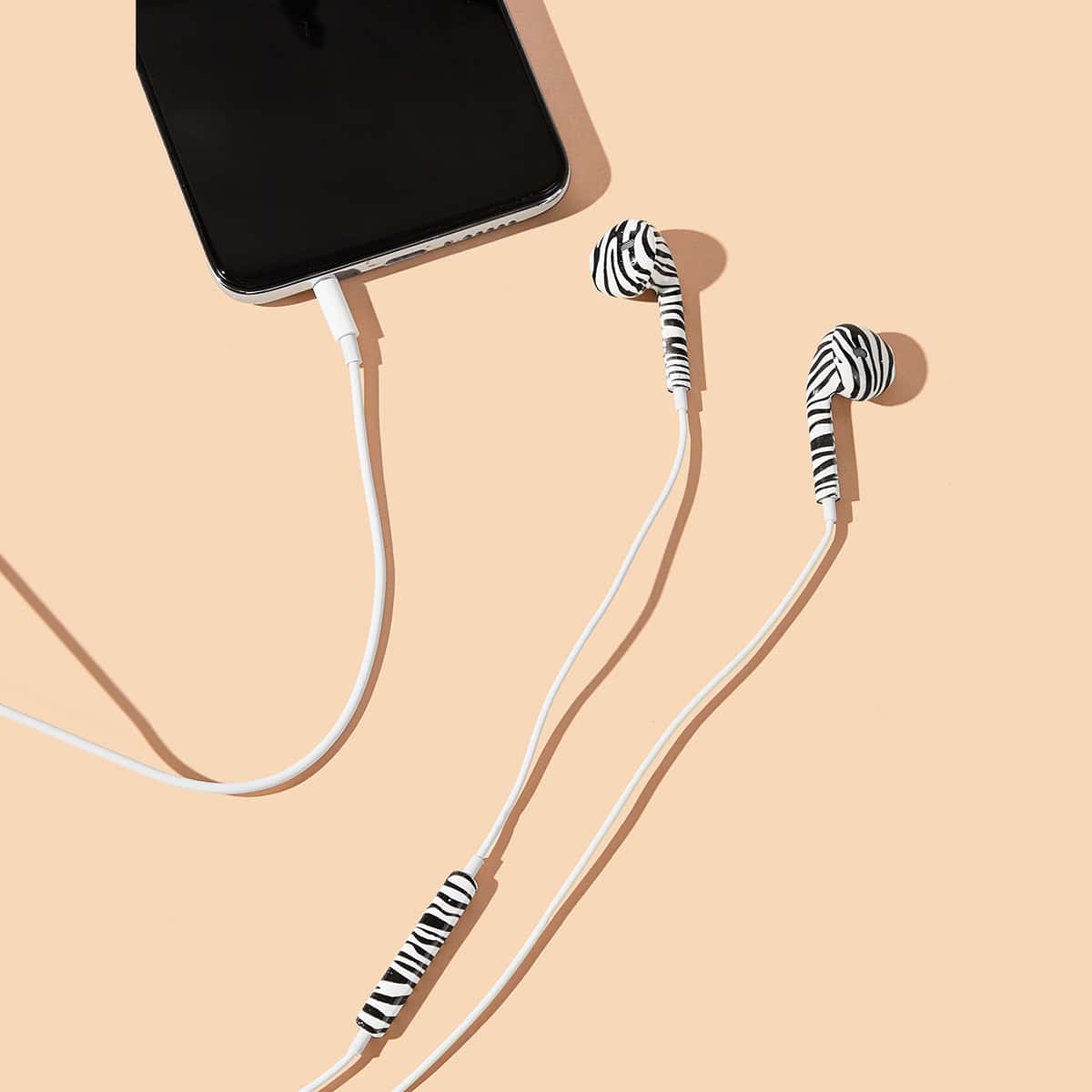 

Zebra Stripe In-ear Earphone With Case, Black and white