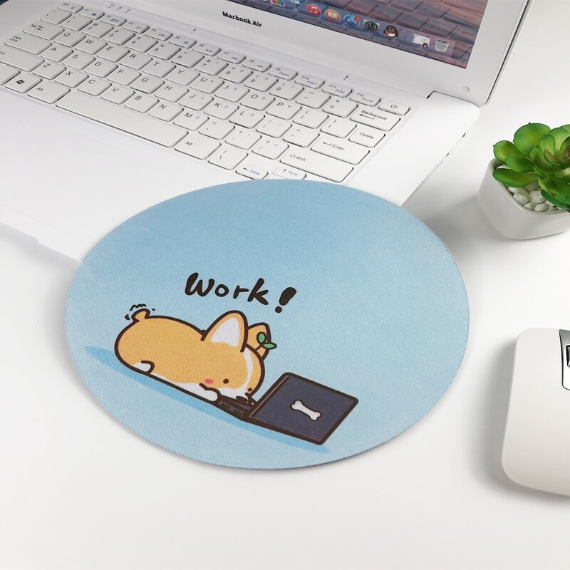 

Cartoon Graphic Round Mouse Pad, Multicolor