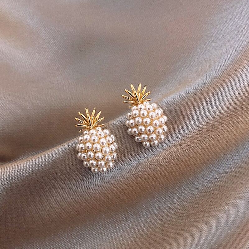 

Faux Pearl Decor Pineapple Stud Earrings, White